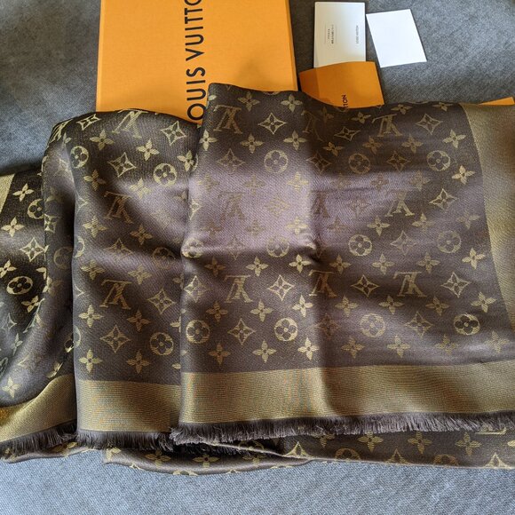 Louis Vuitton Monogram bronze shawl - Brand new with tag on - Picture 6 of 8